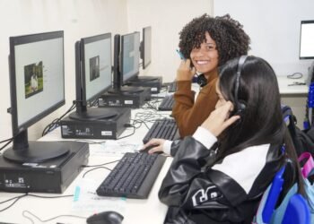 SP Decide: Currículo Digital Escolar Abre para Opinião Pública, Educação do Futuro em Debate