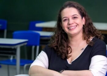 Professores de SP: Mulheres Predominam, Matemática Lidera e Nomes Populares Surpreendem
