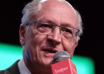 Alckmin Celebra Queda de Tarifas dos EUA Após Diálogo Lula-Trump