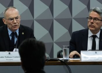 Senador alerta: equiparar facções a terrorismo pode travar investigações.