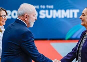 Presidente do México busca parceria brasileira para produção de etanol