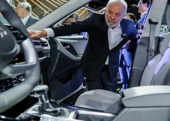 Brasil Retoma Salão do Automóvel com Foco em Inovação e Energia Limpa