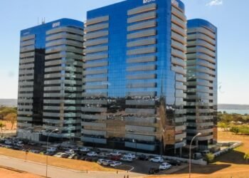 GDF Indica Superintendente da Caixa para Liderar BRB Após Afastamento Judicial