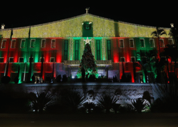 Palácio dos Bandeirantes Brilha com Decoração Natalina: Cores, Presépio e Visitas