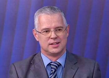 Militares Presos por Golpe Sinalizam Fortalecimento da Democracia, Aponta Historiador