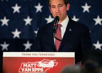 Republicano Garante Vaga na Câmara dos Deputados dos EUA pelo Tennessee