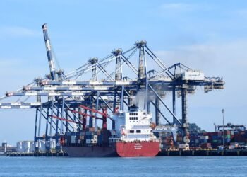 Balança Comercial Sofre Revés: Pior Novembro em Quatro Anos